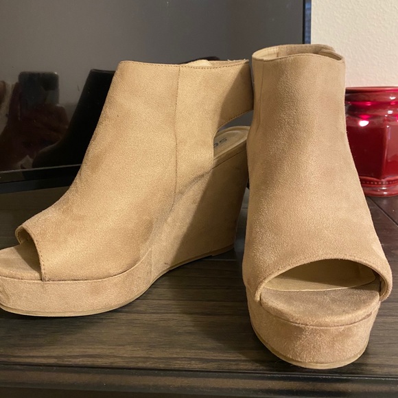 Wedges - Picture 2 of 2